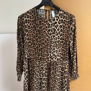 H&M leopard print maxi dress Boho long sleeve sz M